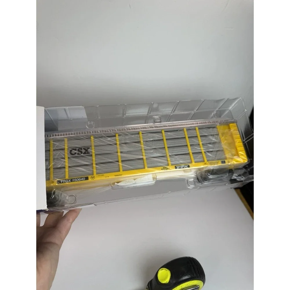 American Flyer 6-47931 CSX Auto Carrier #TTGX 150640 / S Gauge / open box